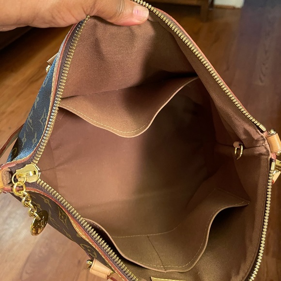 Authentic LV Monogram Palermo  Tote with Shoulder Strap - Picture 11 of 17